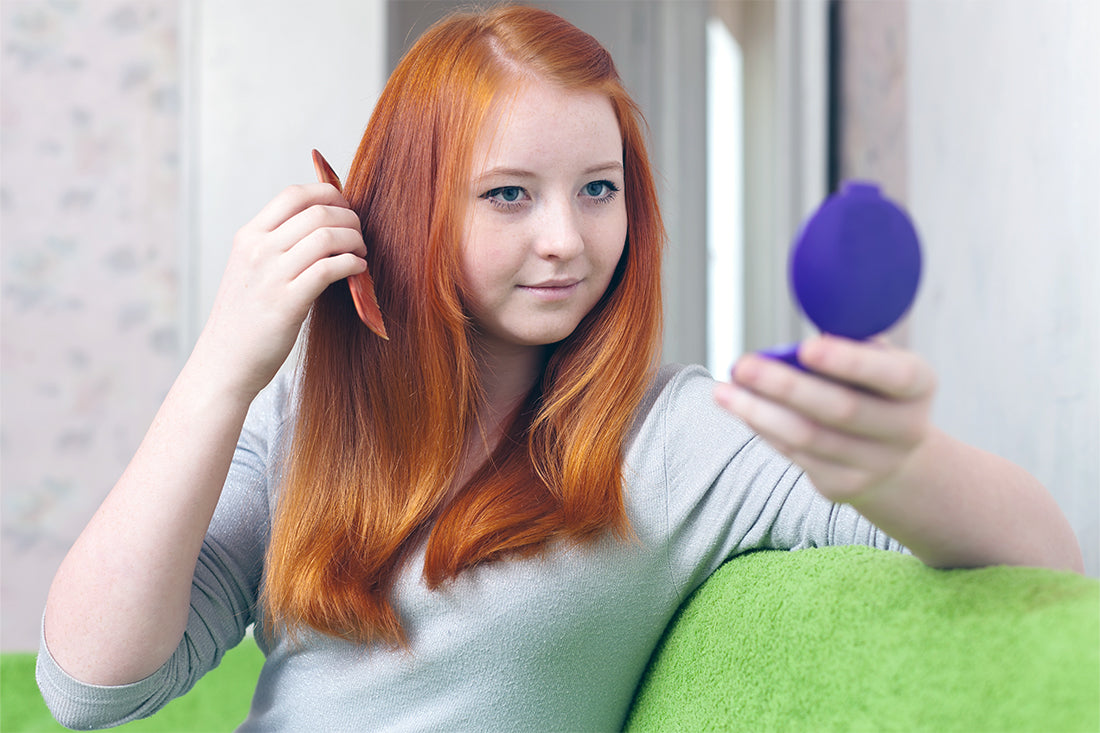 How to Naturally Lighten Your Hair: 4 Simple and Effective Methods